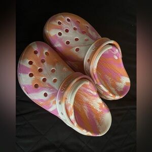 CROCS Classic Marbled Platform Shoes kids size J3